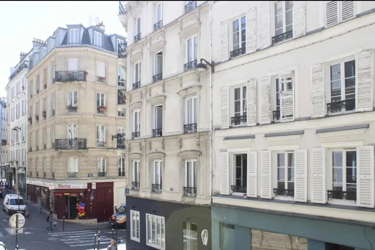 Cosy Montmartre Flat Apartment Paris 0*,  France