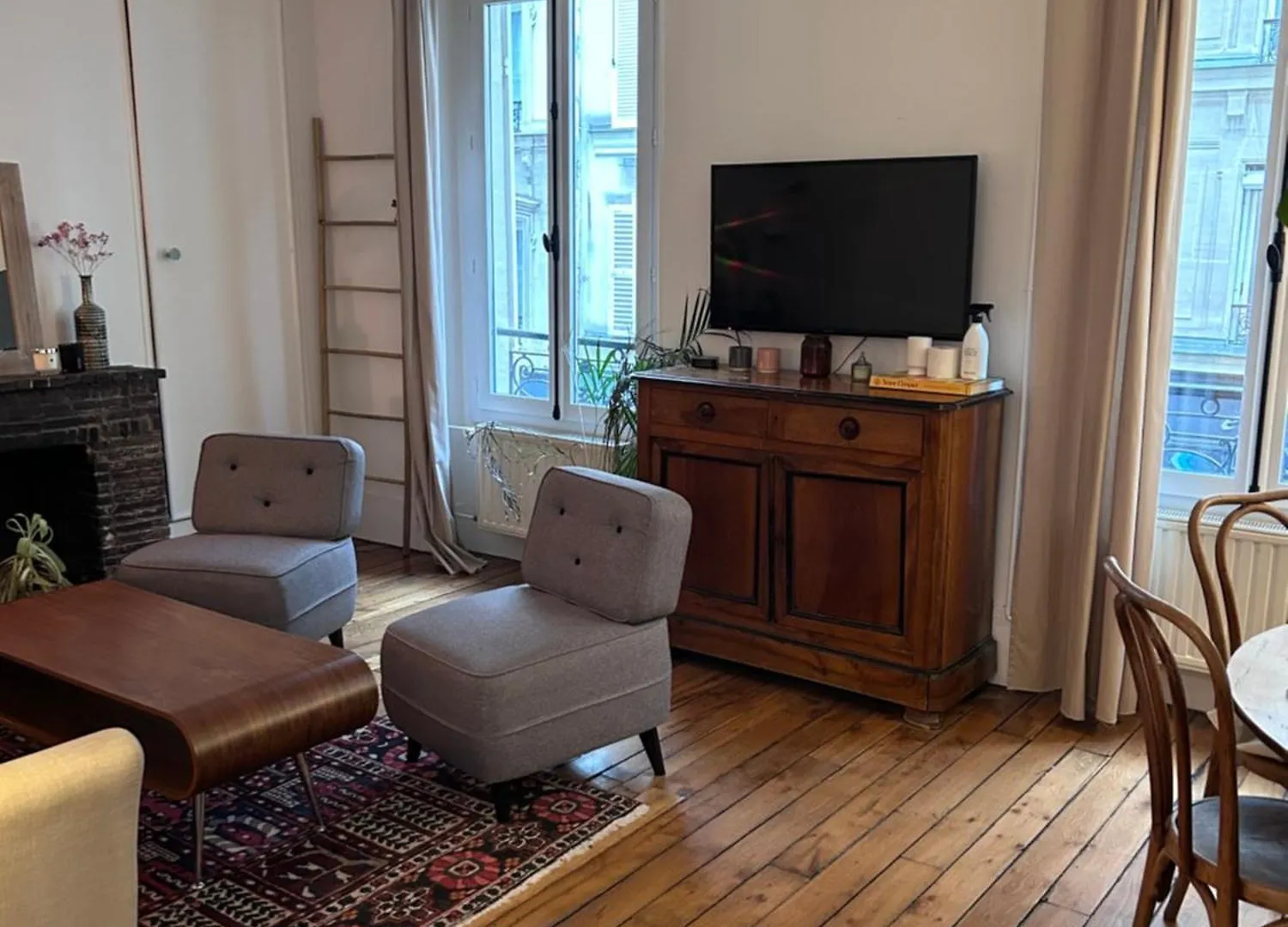 Cosy Montmartre Flat Apartment Paris France